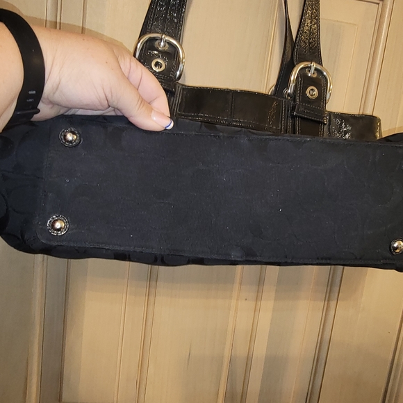 Coach Purse Tote Black Signature C Tote bag leather handles and trim - Picture 10 of 16